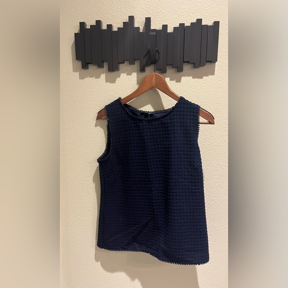 Banana Republic, size medium dressy sleeveless shirt